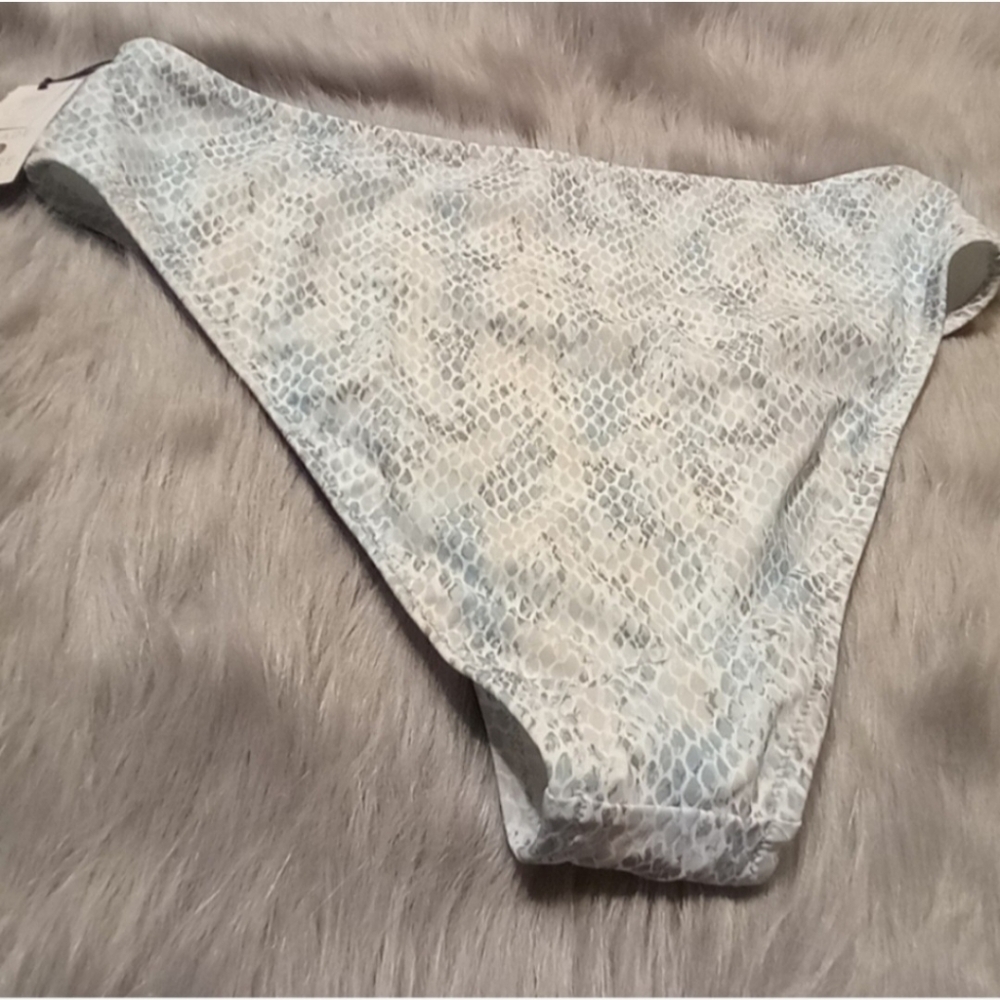 NWT Shade&shore Bikini Bottom - Picture 3 of 8